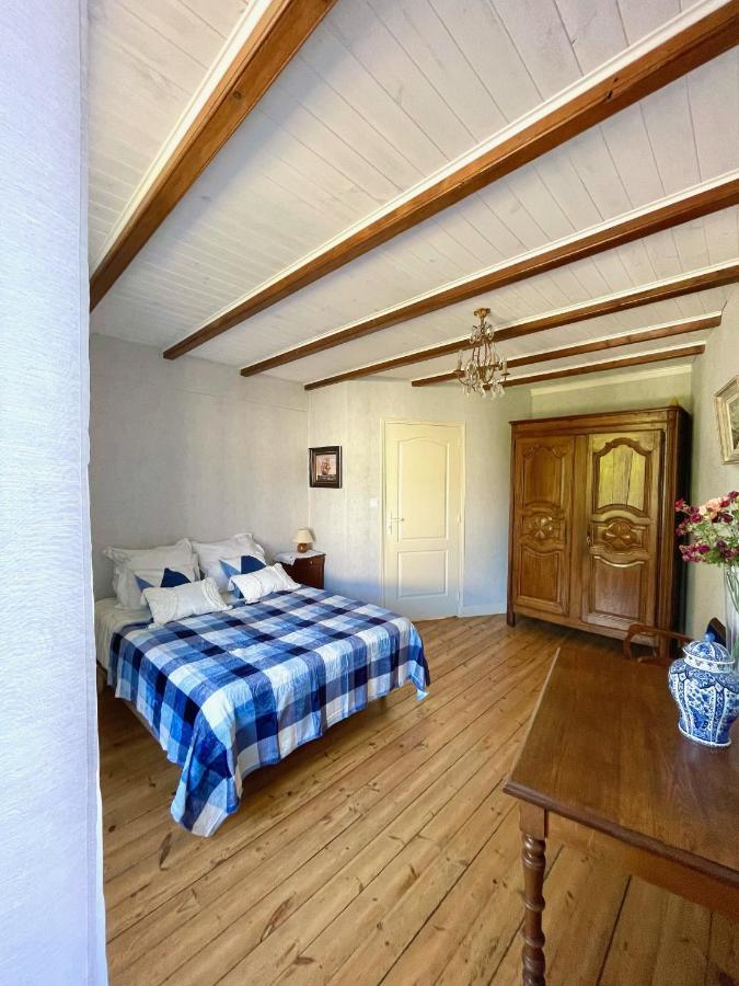 Chez Sarah - L'Escapade Bed & Breakfast Javerlhac-et-la-Chapelle-Saint-Robert Luaran gambar