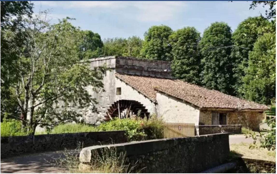 Chez Sarah - L'Escapade Bed & Breakfast Javerlhac-et-la-Chapelle-Saint-Robert Luaran gambar